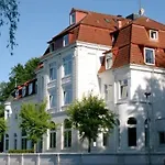 Hotel Seeschloss Am Kellersee 2* Eutin