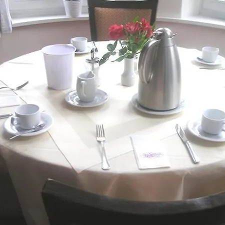 See Schlosshotel Am Kellersee 유틴