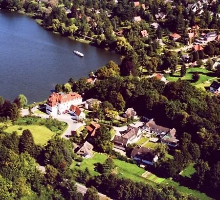 See Schlosshotel Am Kellersee 호텔