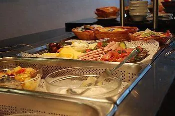See Schlosshotel Am Kellersee 호텔 2*