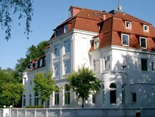Hotel Seeschloss Am Kellersee 2* Eutin